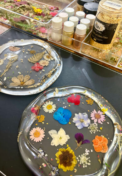 Floral Trinket Tray Resin Art Workshop