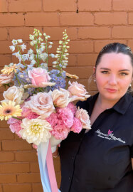 Floristry Workshop: Pinterest Bouquet for Beginners