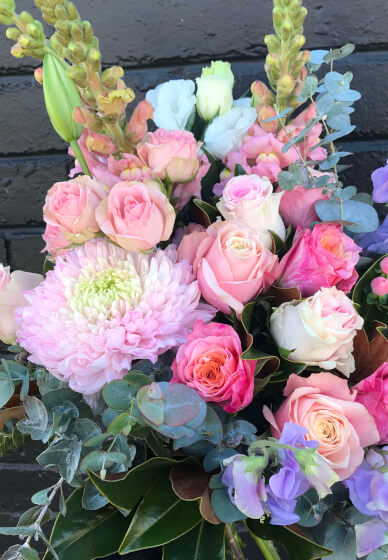 Flower Arranging Workshop: Sweet Pea Spring (BYO Vase)