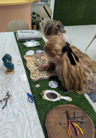 Flower Crown and Charm Bracelet Workshop