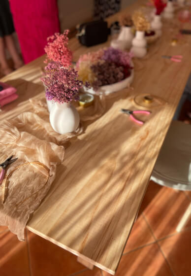 Flower Crown Hens Experience Melbourne | Create, Wear and Celebrate