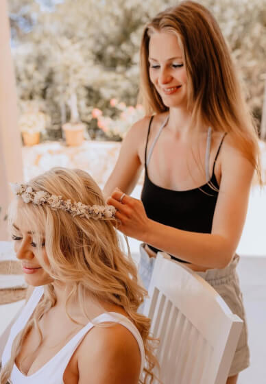 Flower Crown Workshop: Queens Get Crowned