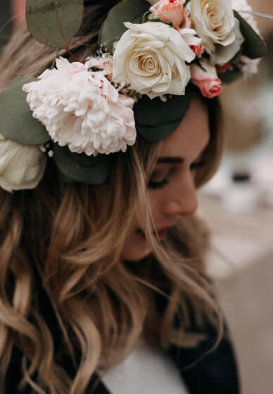 Flower Crown Workshop: Queens Get Crowned