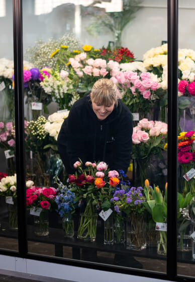 Flower Workshop: Lets Make a Box Arrangement