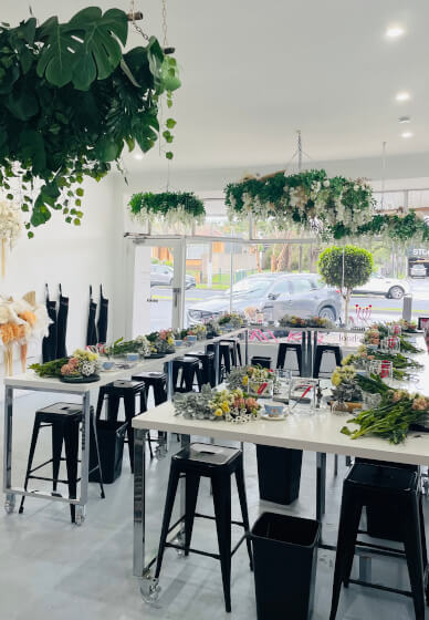 Friendsmas Flower Arranging Workshop