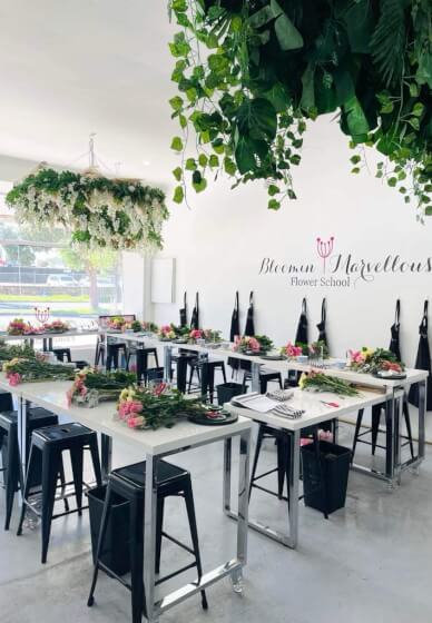 Friendsmas Flower Arranging Workshop