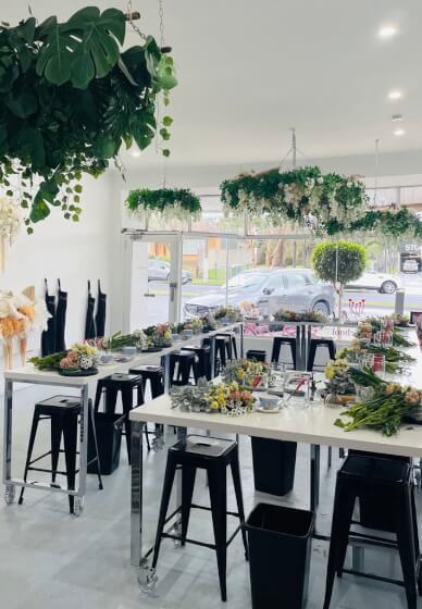 Friendsmas Flower Arranging Workshop