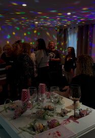 Girls Sing and Sip Class