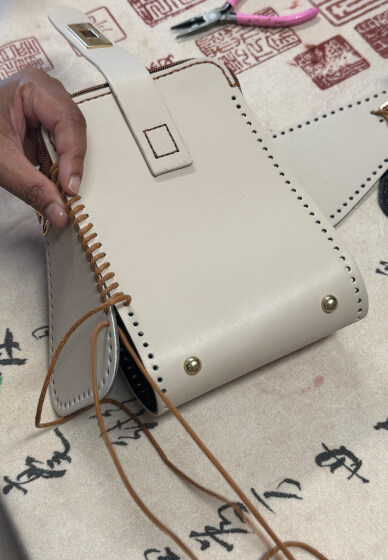 Hand Sew a Vintage Leather Bucket Bag Workshop