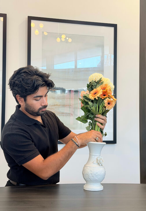 Hand-tied Bouquet Workshop: Bloom and Bind Workshop