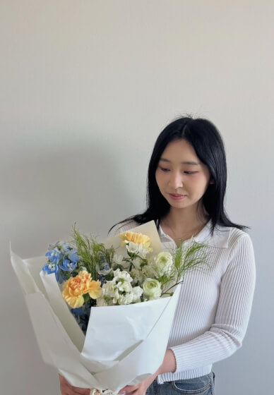 Hand-Tied Flower Bouquet Arranging Class