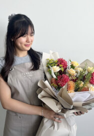Hand-Tied Flower Bouquet Arranging Class