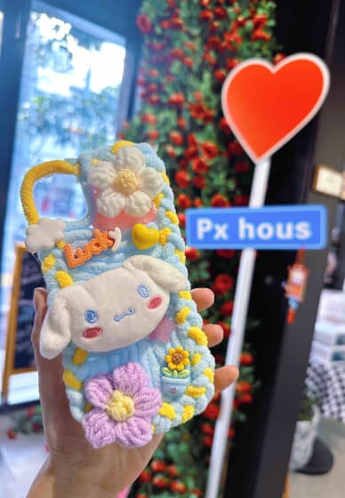 Ice Yarn Decorated Phone Case Workshop