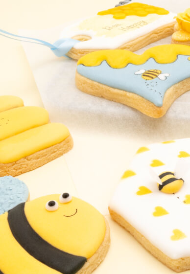 Intermediate Royal Icing Cookie Class: Bees Knees
