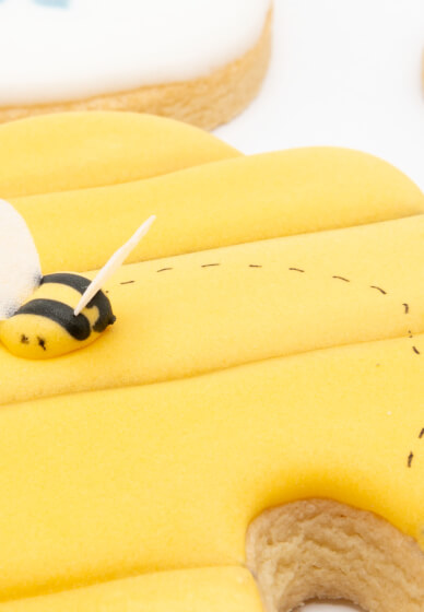 Intermediate Royal Icing Cookie Class: Bees Knees