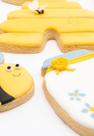 Intermediate Royal Icing Cookie Class: Bees Knees