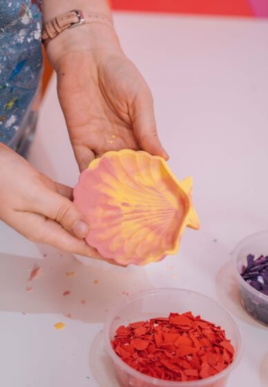 Jesmonite Casting and Sip Class