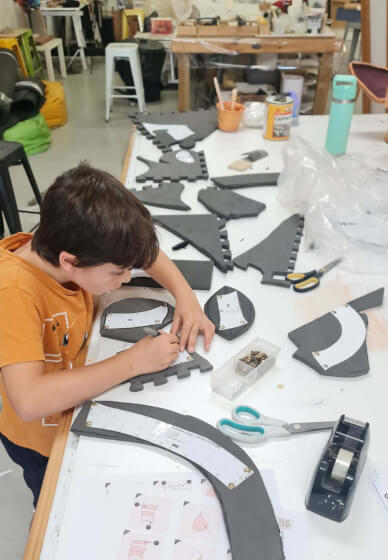 Kids Art Workshop – Sculpture, Drawing, and Creative Build