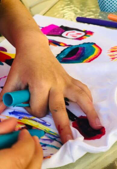 Kids' Fashion Design Workshop: Hand-Painted T-Shirt Art