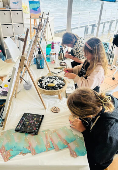 Kids Paint and Singalong Birthday Parties