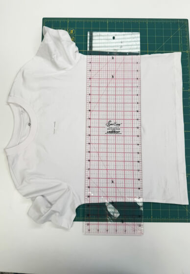 Kids Teen Fashion Lab: Rework a T-Shirt Workshop (Ages 12–15)