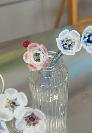 Lampworking Class: Glass Flowers