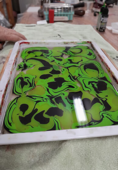 Learn How to Water Marble Paper Class