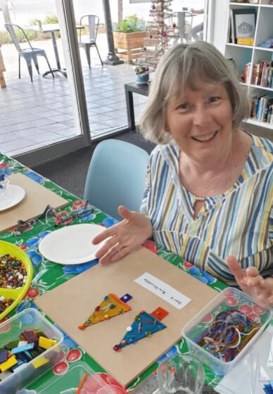Make a Fused Glass Christmas Tree Decoration - Fleurieu Arthouse