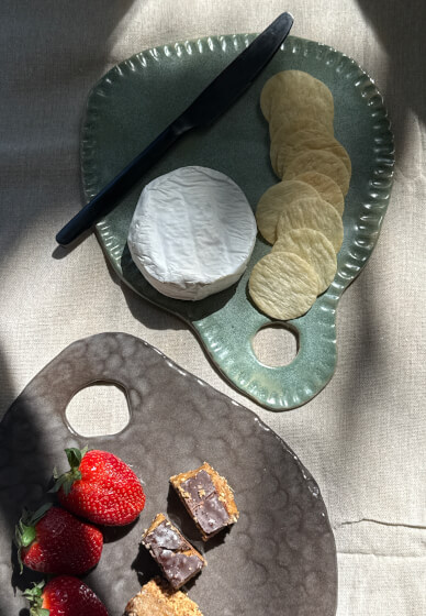 Make a Pottery Cheeseboard Class