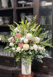 Mastering Flowers in Tall Vases - Perfect for Beginners