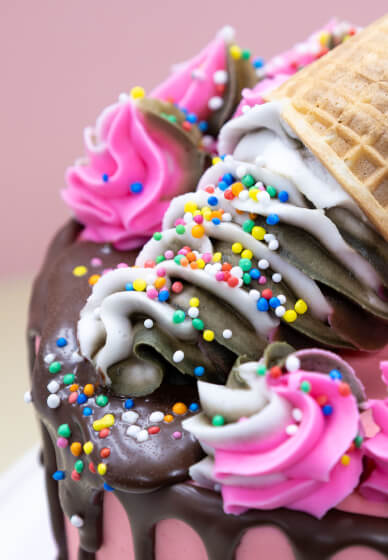 Melty Moments: Buttercream Cake Decorating Class