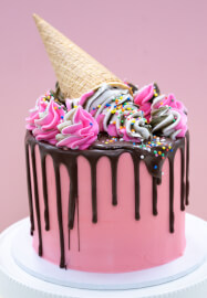 Melty Moments: Buttercream Cake Decorating Class