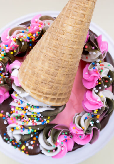 Melty Moments: Buttercream Cake Decorating Class