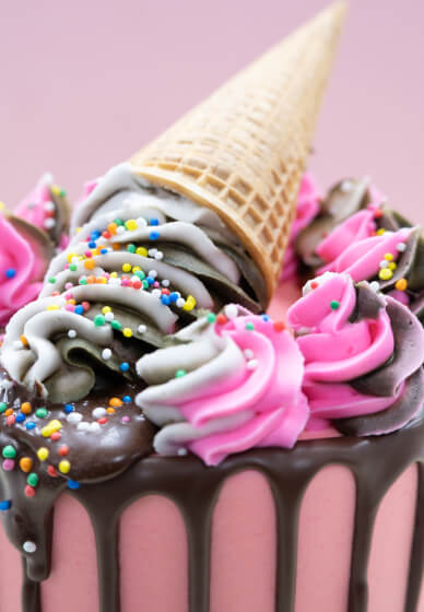 Melty Moments: Buttercream Cake Decorating Class