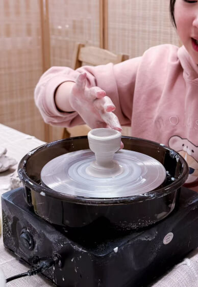 Mini Wheel Throwing Workshop for Beginners