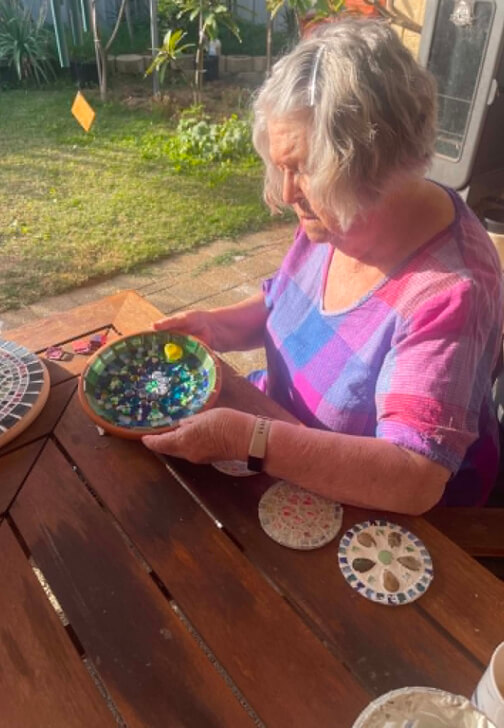 Mosaic Bee Bath Workshop