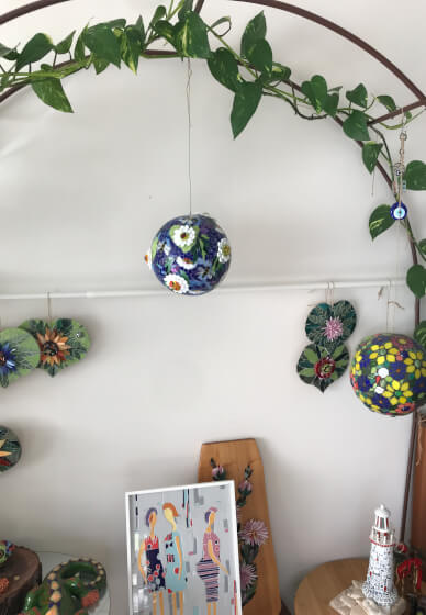 Mosaic Gazing Ball – One-on-One Class
