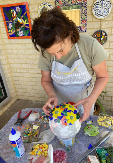 Mosaic Gazing Ball – One-on-One Class