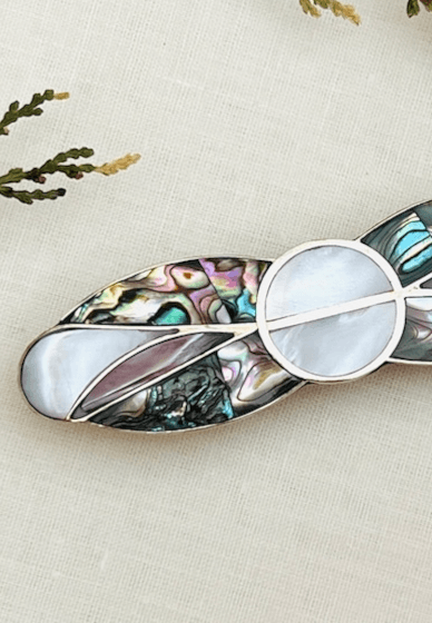 Mother-of-Pearl Accessory Workshop