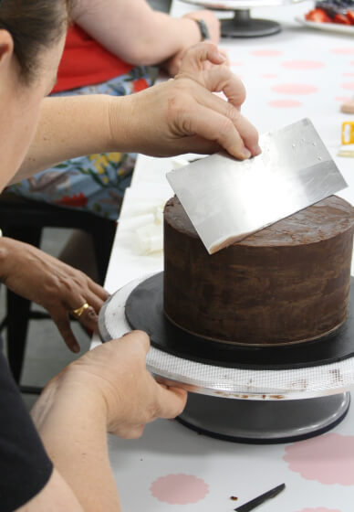 Mother's Day Cake and Sip Class