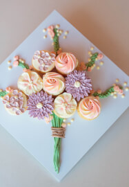 Mother's Day Cupcake Bouquet Decorating Class
