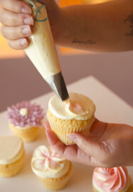 Mother's Day Cupcake Bouquet Decorating Class