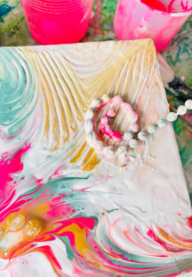 North Bondi Mobile Fluid Pouring Art Workshop for Kids