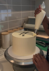 Ombré Buttercream Cake Workshop