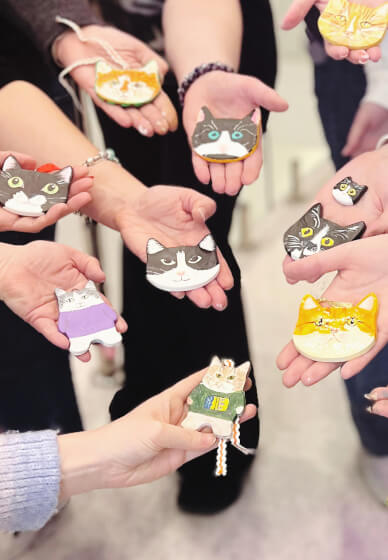 Paint a Cat Ornament Workshop