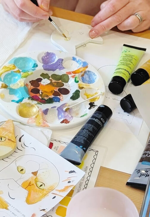 Paint a Cat Ornament Workshop