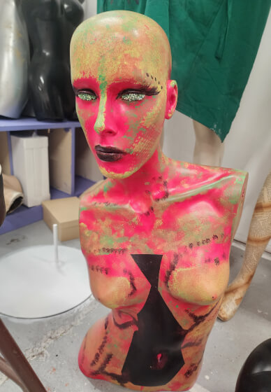 Paint a Mannequin Head Class