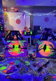 Paint and Sip Class with Mini Traveller Canvas