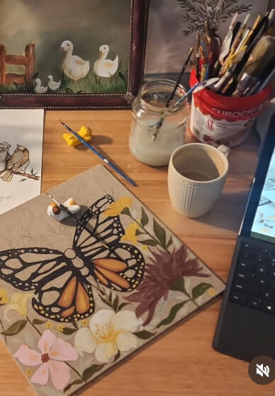 Paint and Sip - Impasto, Painting Workshop Experience