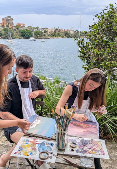 Paint and Sip Team Building Class: Sydney Opera House